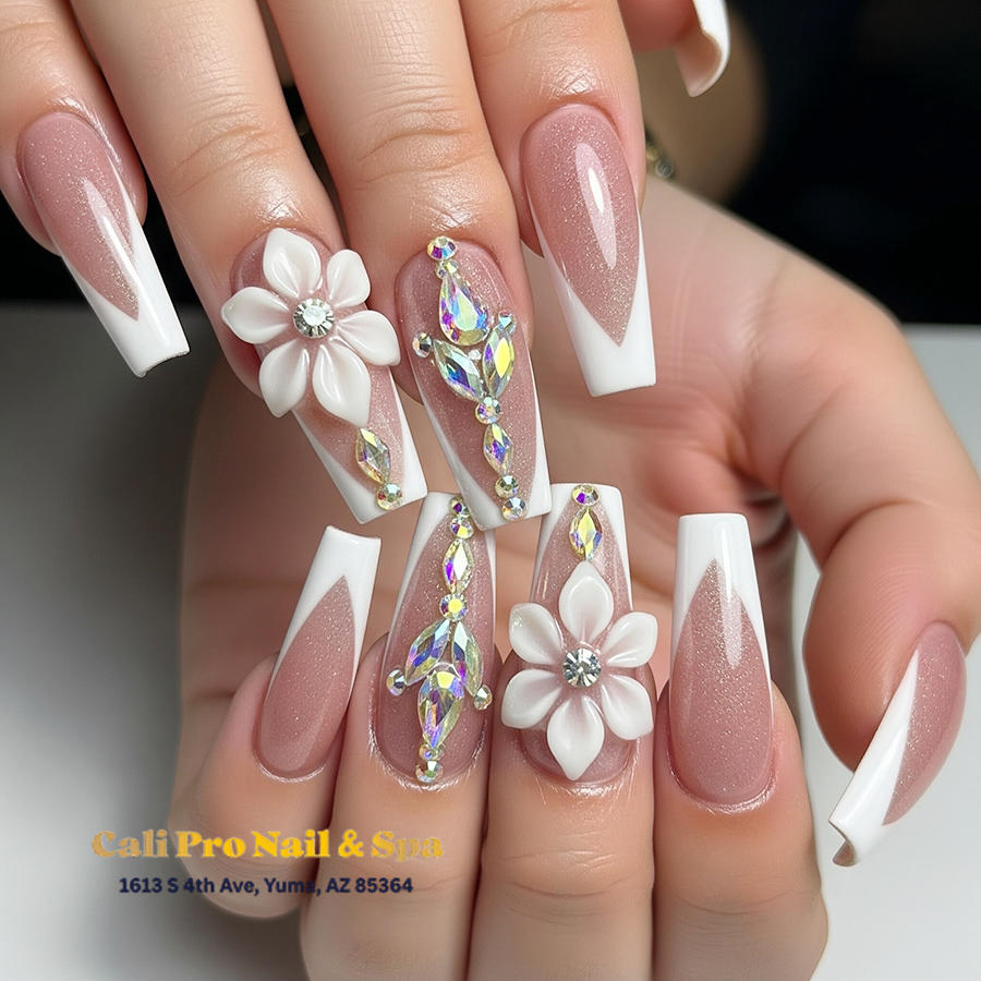 Trendy nail colors